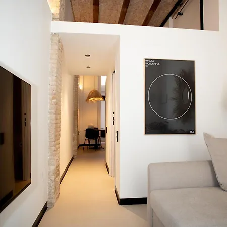 Lovely Exclusivity In Center *