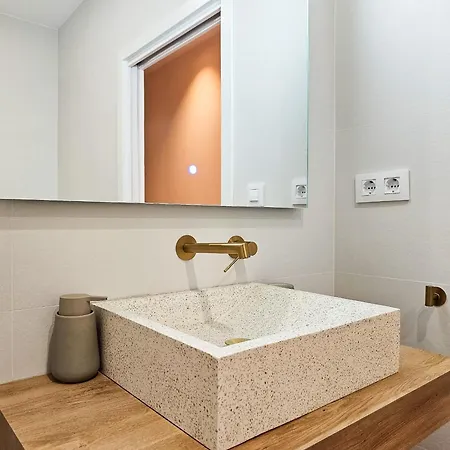 Pivote Flats - Marina B