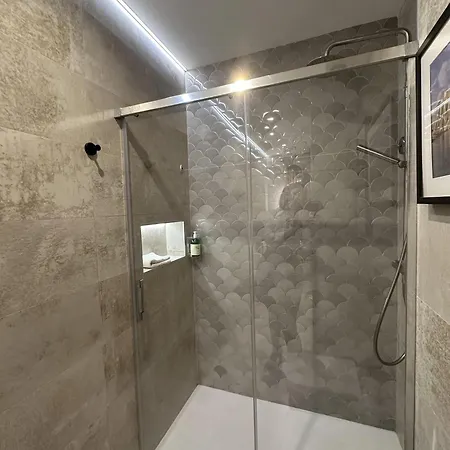 Magnifica Vivienda A Estrenar Junto A Plaza Espana * Valencie