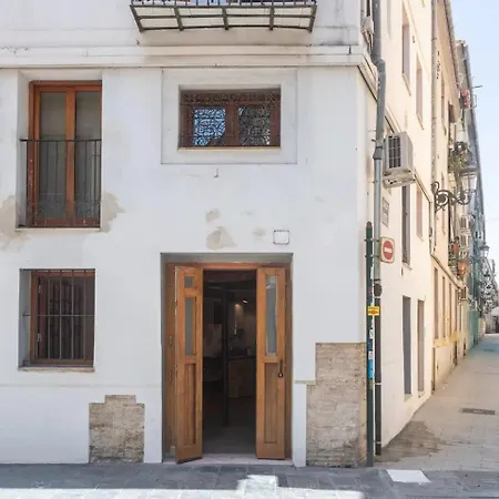 Bajo En El Centro فالنسيا