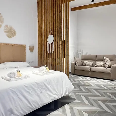 Encantador Vigas De Madera Apartament Walencja