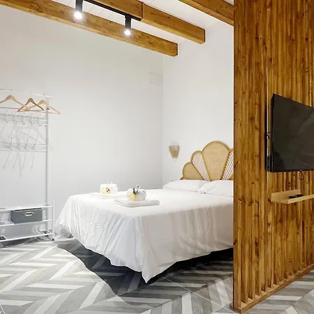 Encantador Vigas De Madera Apartament