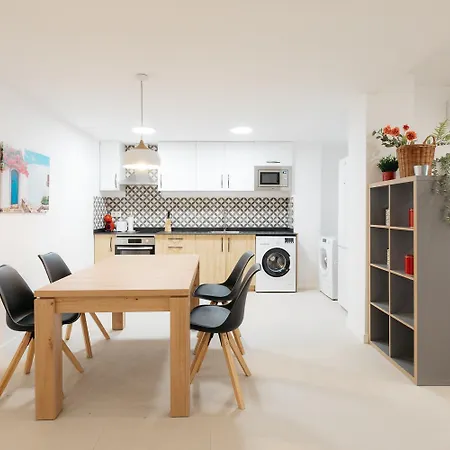 Apartment Amplio Cerca Centro Historico Y Turia 5pax 2 Bath