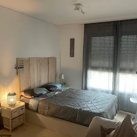 Nou Mestalla Homestay *