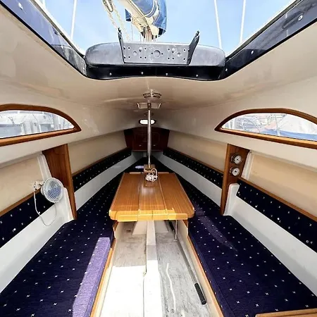 Marine Dream Bådhotel