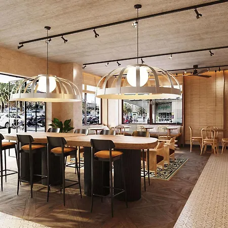 瓦伦西亚博览会酒店 酒店 4*