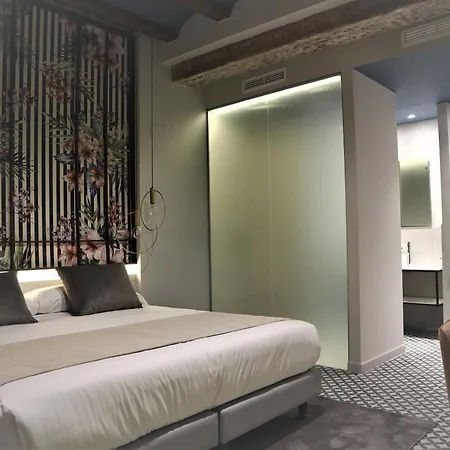 & Co. Quart Boutique מלון 3*