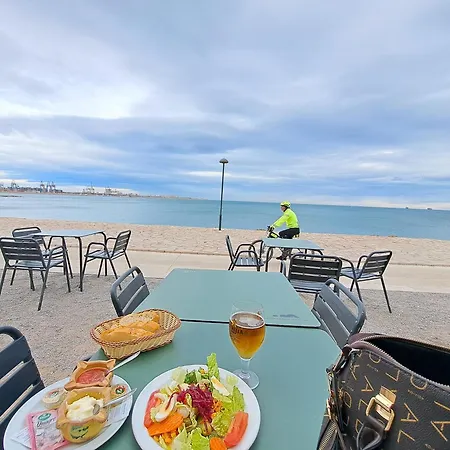 Lejlighed Full Equipped And Comfortable With Wifi Valencia
