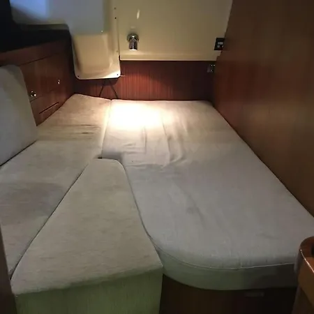Botel Velero Lujo, 4 Camarotes, 3 Banos, Marina Valencia