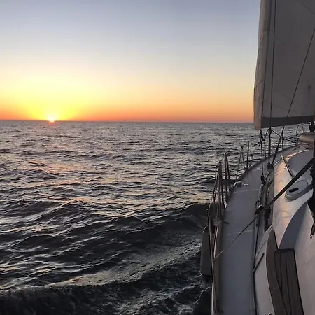 Botel Velero Lujo, 4 Camarotes, 3 Banos, Marina Valencia