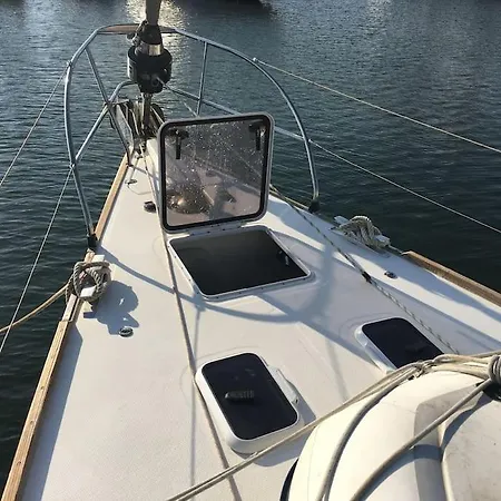Velero Lujo, 4 Camarotes, 3 Banos, Marina