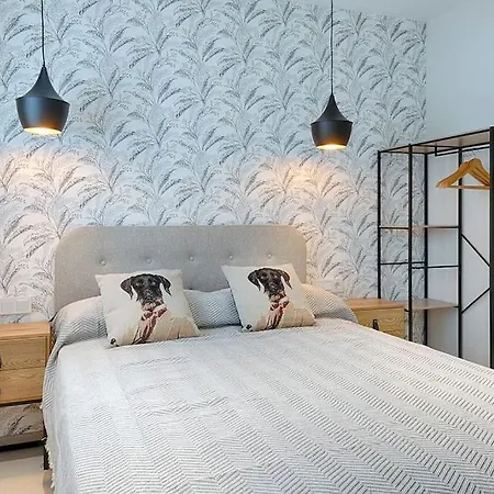 Portal De Ruzafa 2 *