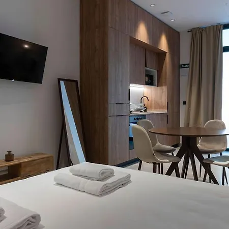 Vlc Host - Zapadores Appartement *