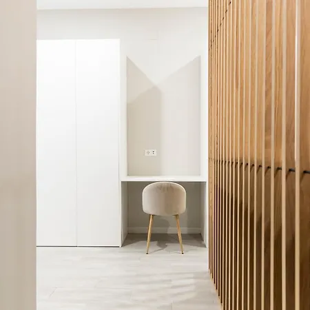 Favara A By Concept Flats * Valence