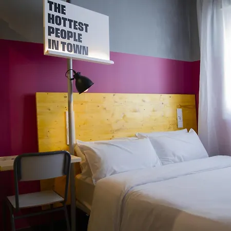 بيت شباب Room00 فالنسيا