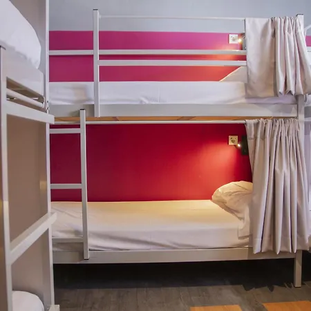 Room00 * فالنسيا