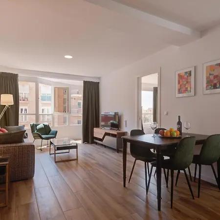 Апартаменты Apartamento La Reina *