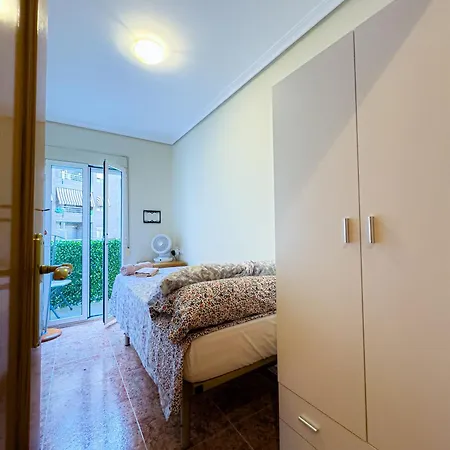 Séjour chez l'habitant In Great Location In Shared