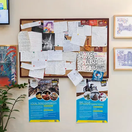 Youth By Feetup Hostel *