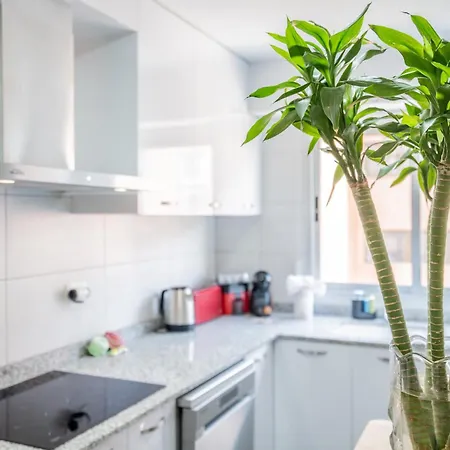 Familiar En Avenida Del Puerto Apartman *