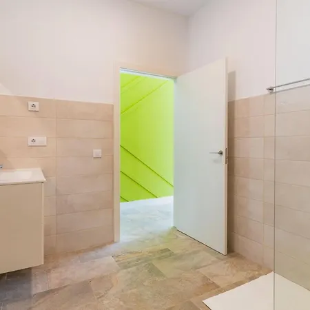 Filipinas Flowers Apartment Valencia