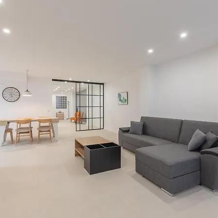 Amplio Cerca Centro Historico Y Turia 5pax 2 Bath Apartment Valencia