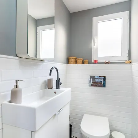 Skyline Gardens Penthouse דירה *