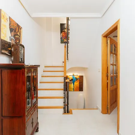 Chalet, Rodeada De Naturaleza Piscina A Doce Klm De Y 7 Del Aeropuerto *