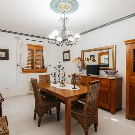 Chalet, Rodeada De Naturaleza Piscina A Doce Klm De Y 7 Del Aeropuerto * Valencia