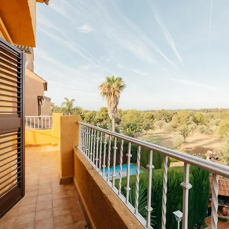 Chalet, Rodeada De Naturaleza Piscina A Doce Klm De Y 7 Del Aeropuerto Semesterbostad