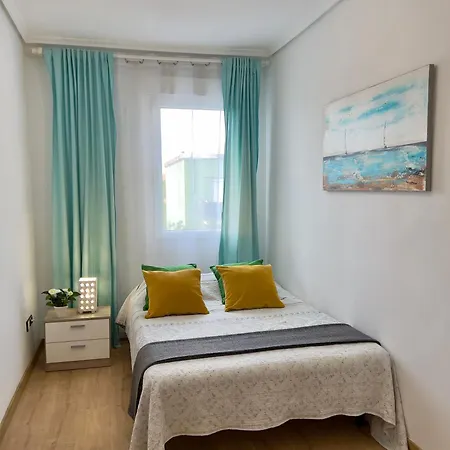 Cozy In Valencia! Wi-fi ! Apartment *