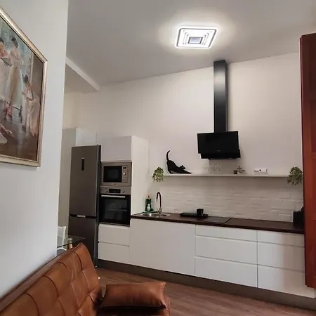 Reina Apartman