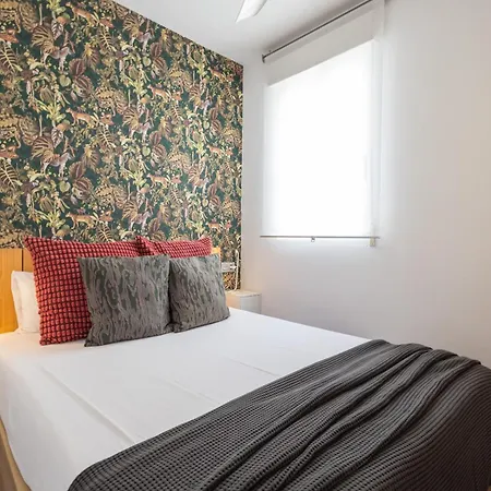Florit Flats - Stylish 2 Bedroom Ac Wifi Terrace Attic In Center דירה *