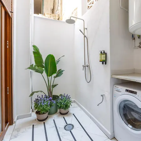 Artisan Haven: El Cabanyal Oasis * 瓦伦西亚
