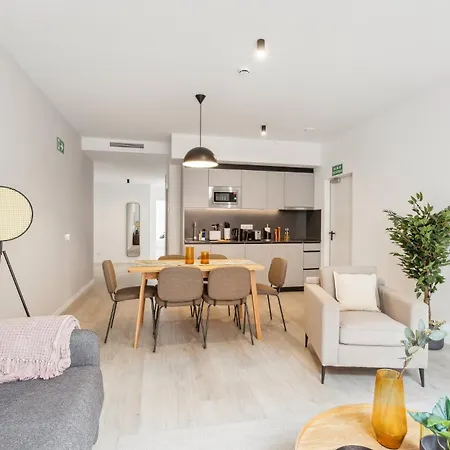 Limehome Calle De Cadiz *