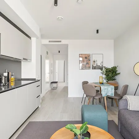 Apartment Limehome Calle De Cadiz *