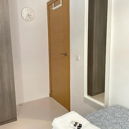 Central Private Bedroom - Comfy&quiet - Near City Of Arts And Sciences Privatunterkunft Valencia