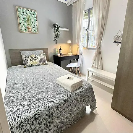Privatunterkunft Central Private Bedroom - Comfy&quiet - Near City Of Arts And Sciences
