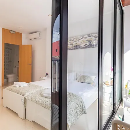 Mediterraneo By Neohotels-centro 8 Min By Metro 4*