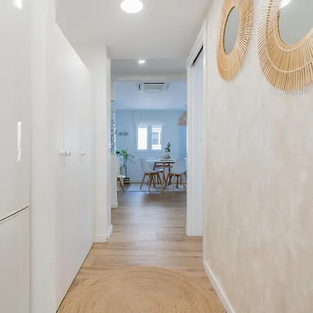 Nautico Junto A La Playa Malvarrosa 瓦伦西亚