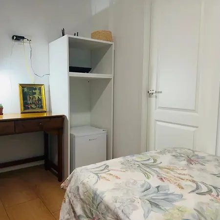 Mirador 5 Del Mercado - Con Bano Privado En El Centro De La Ciudad Vella Homestay szállás