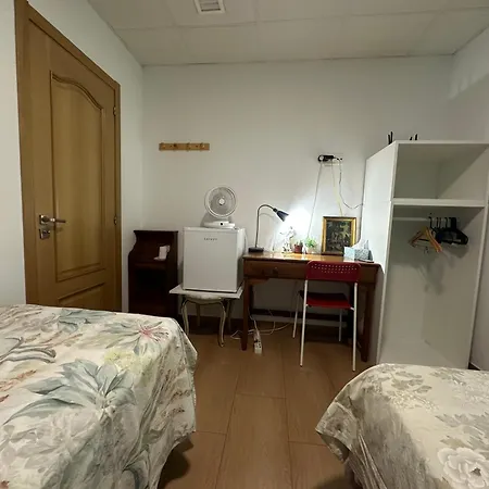 Mirador 5 Del Mercado - Con Bano Privado En El Centro De La Ciudad Vella