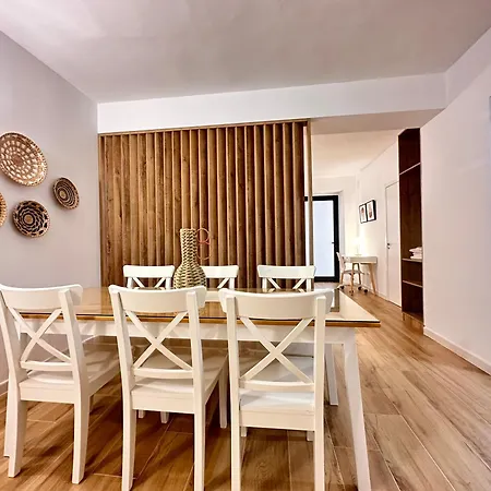 Apartment & Ayora