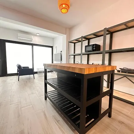 Alberola Industrial Style דירה