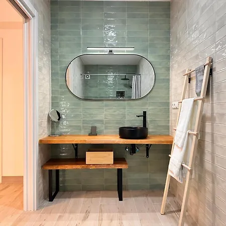 Alberola Industrial Style דירה *