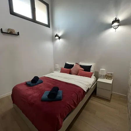 Cervero 24a Apart Otel Valensiya