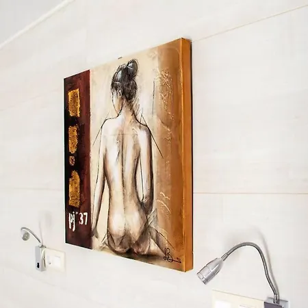 Con Terraza Privada Cerca De La Playa *