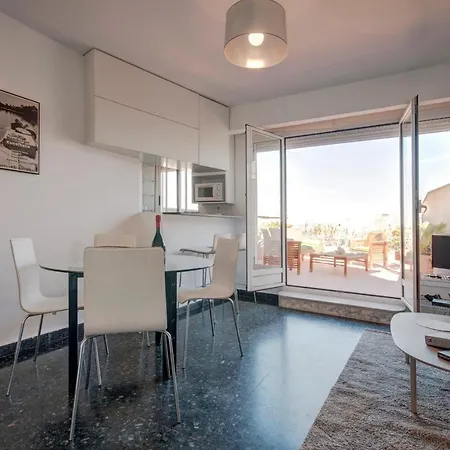 Beds & Breaks Gimenez Apartment *