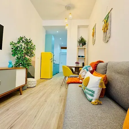 Color & Design Next To Russafa Soho Apartament