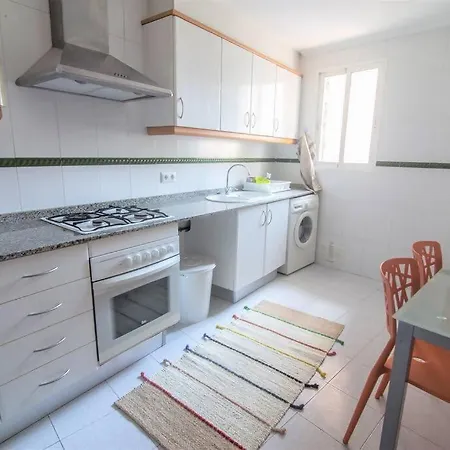 Tranquilo, Luminoso Y En El Centro De La Ciudad Apartamento *